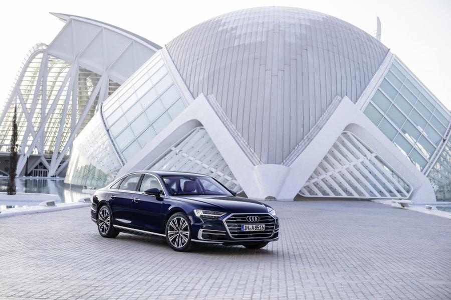 Audi A8 55 TFSI Quattro (D5) 2017 года  (WW) (фото 5 из 40)